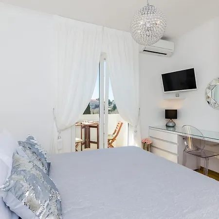 Magellan Deluxe Two * Dubrovnik